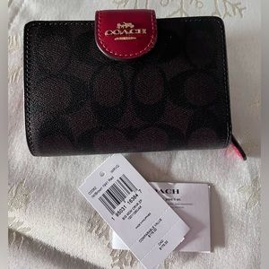 NEW COACH SIGNATURE CORNER ZIP WALLET BROWN/1941 RED